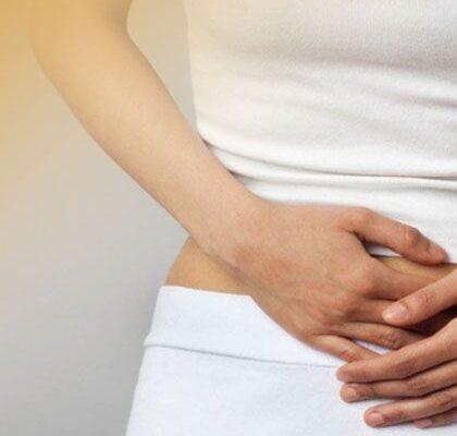 Ниючий біль у лівому боці внизу живота: причини і лікування