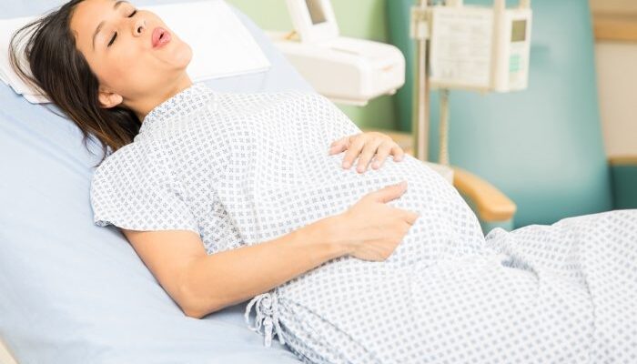 Обговорення нерегулярних місячних після пологів: досвід і поради мам