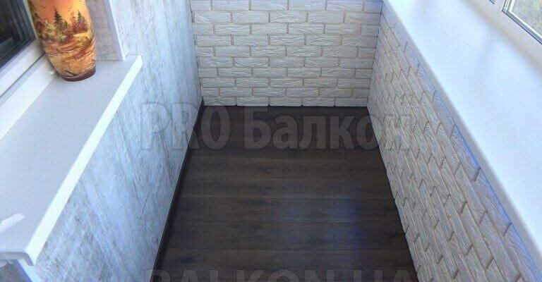 Оптимальні матеріали для обшивки балкона зсередини: практичний гайд