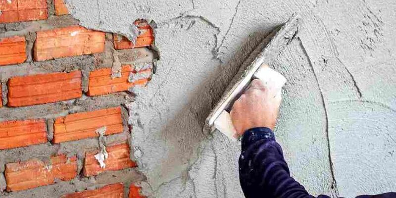 Оптимальні матеріали для штукатурки стін: вибір для довговічності та якості