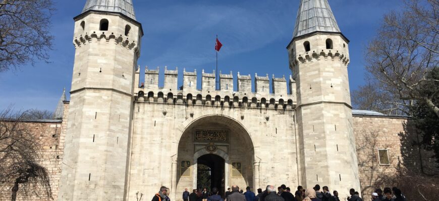 Ось оптимізований заголовок для вашої статті:

Топ-10 ідей, чим зайнятися у Стамбулі: найкращі поради для туристів