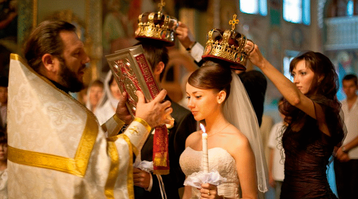 Що варто підготувати для обряду вінчання в українській церкві?