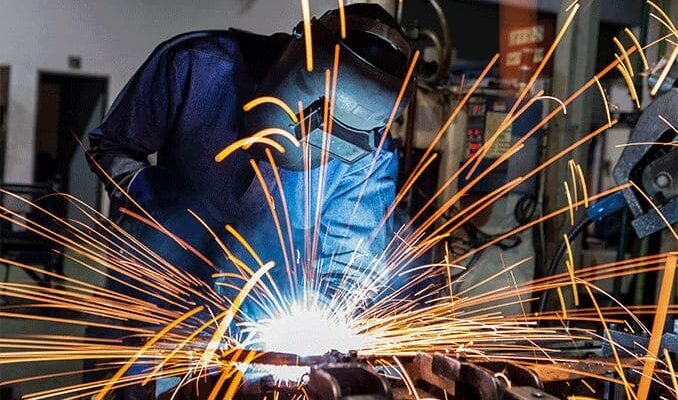 Що закапати в очі після сварки: ефективні засоби та рекомендації