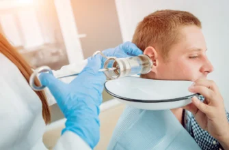 Як безпечно промити вухо в домашніх умовах: ефективні способи та засоби