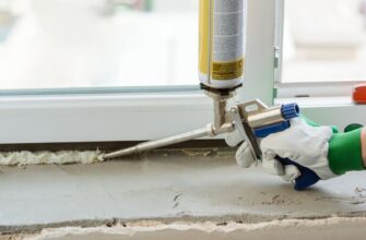 Як ефективно та безпечно відмити монтажну піну з поверхні вікна