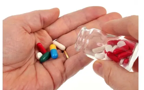 Пробіотики після антибіотиків: як відновити мікрофлору кишечника