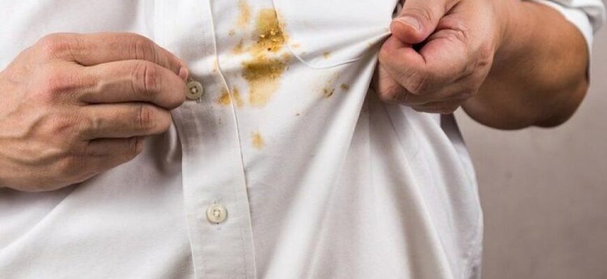 Як ефективно вивести жирну пляму з одягу: прості способи та поради