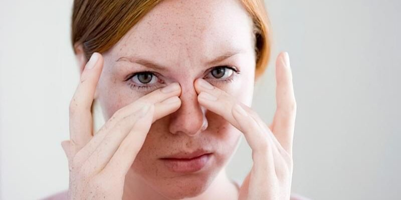 Як ефективно зняти набряк слизової носа вдома: поради та методи