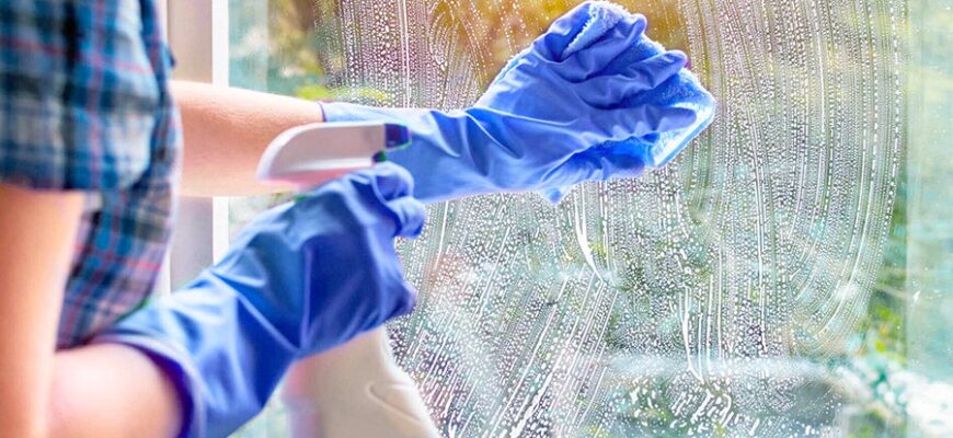 Як легко та швидко відмити залишки скотчу: дієві поради і засоби