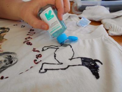 Як легко вивести маркер з одягу в домашніх умовах: поради та засоби Як легко вивести маркер з одягу в домашніх умовах: поради та засоби