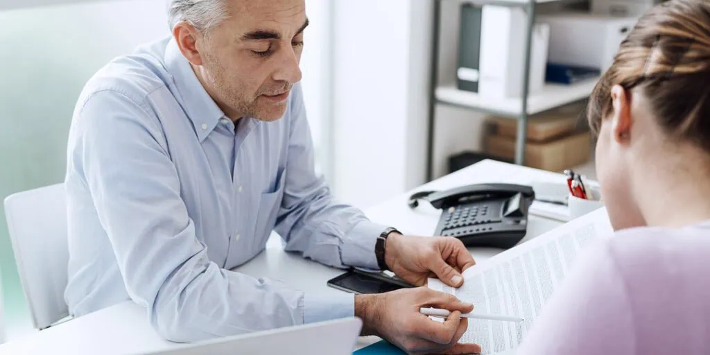 Як переоформити будинок якщо власник помер: гайд 2025