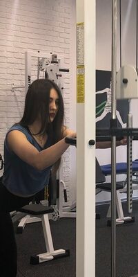 Як позбутися болю в плечі: ефективні методи лікування та профілактики