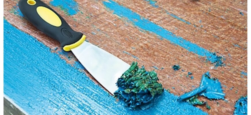 Як швидко та ефективно зняти стару фарбу з дерев’яних дверей