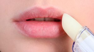 Як швидко зняти набряк щоки вдома: ефективні методи та поради