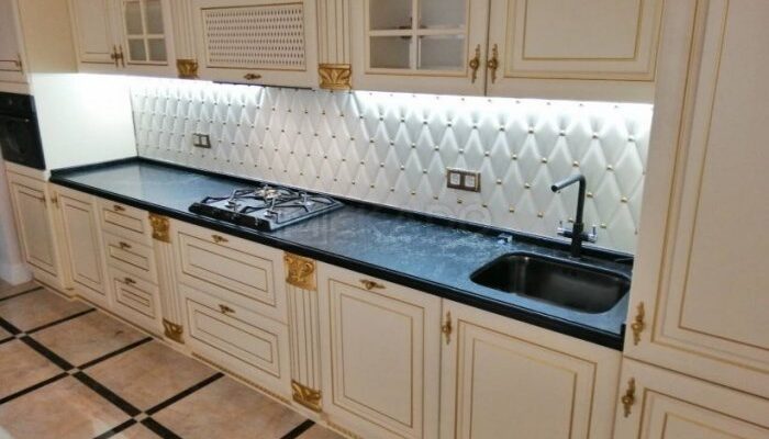 Який матеріал обрати для фарбування стільниці на кухні: поради та рішення