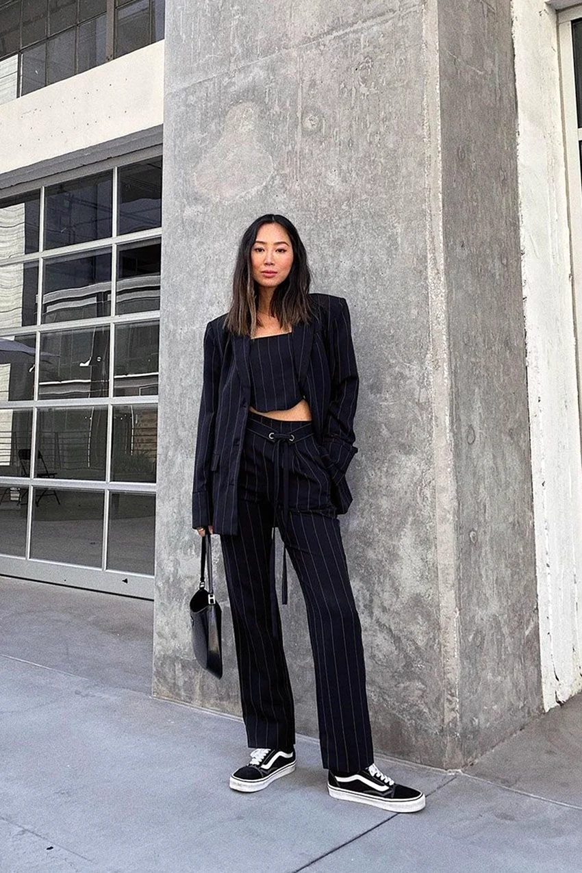 Чорні джинси палаццо з чим носити - 74 Фото Ідей