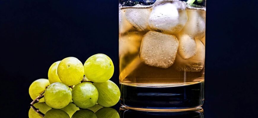 З чим пити ром: найкращі поєднання напоїв та закусок для насолоди