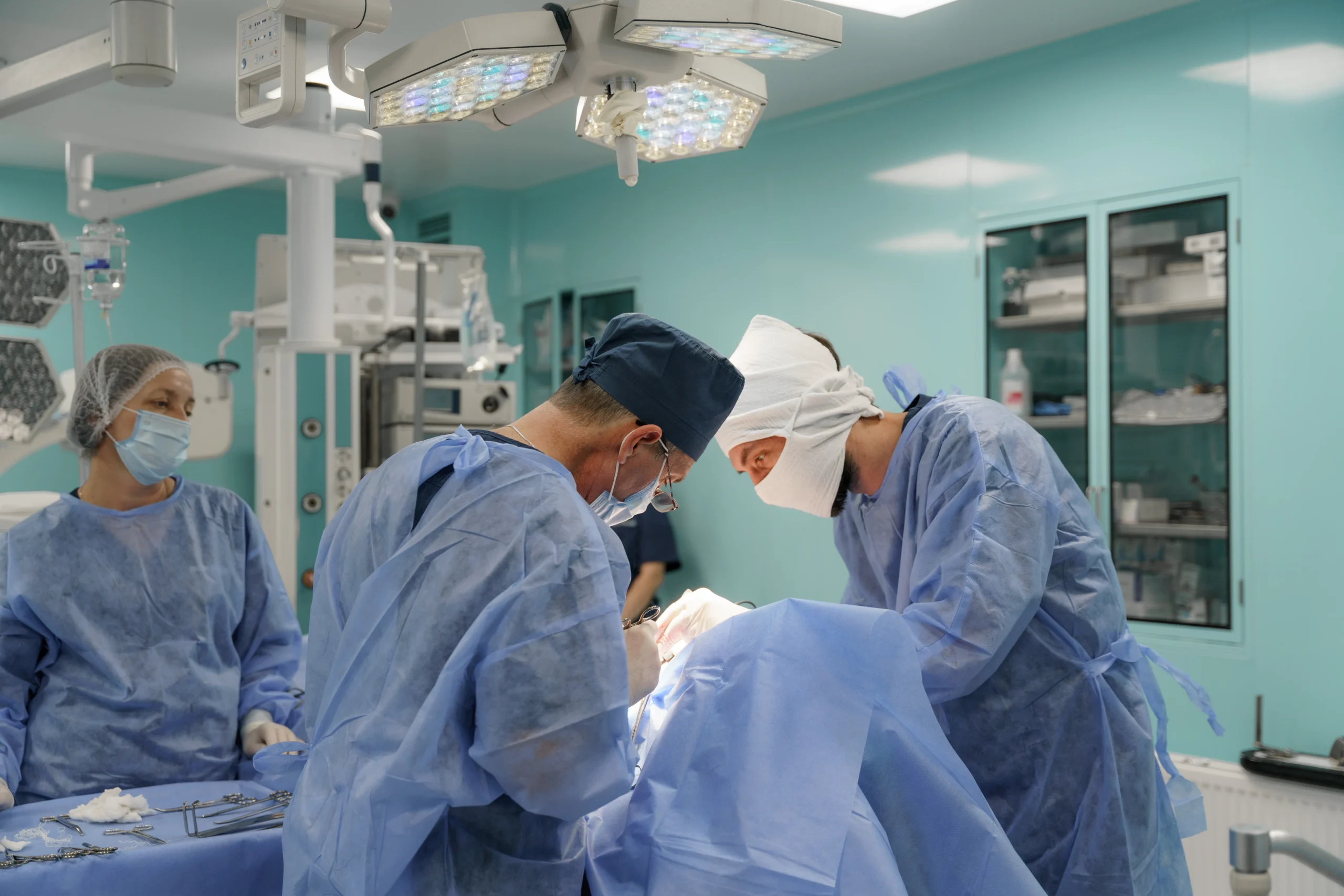 Пластика ясен ᐉ Ціна гінгівопластики у Києві