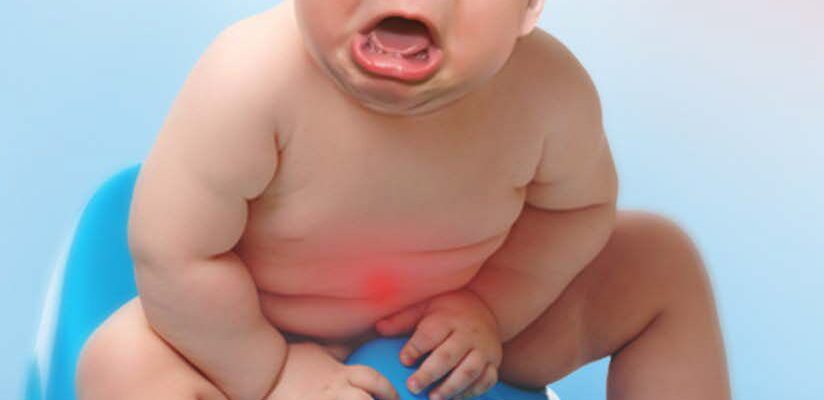 Зрозумійте, чому у дитини болить живіт після їжі та як допомогти