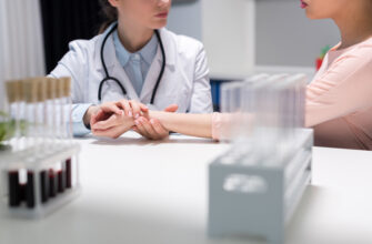 Чи дозволено вживати медикаменти перед здачею аналізу крові?