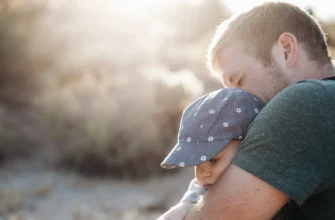 Чи має право дитина залишатись на ніч у батька після розлучення?