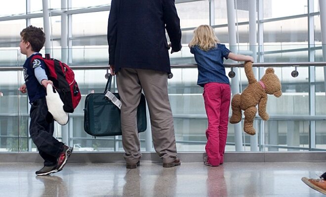 Чи можна зареєструвати дитину за іншою адресою без батьків?