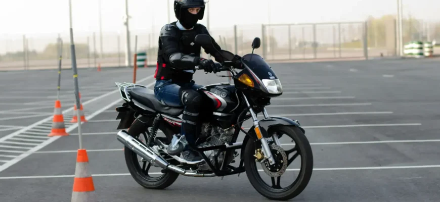 Чи потрібні права для керування питбайком в Україні: правові аспекти