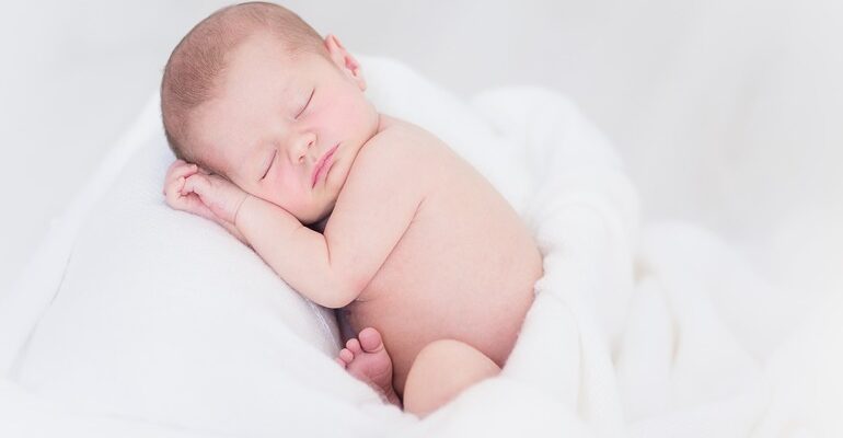 До чого чоловіку сниться народження дитини: значення та тлумачення сну