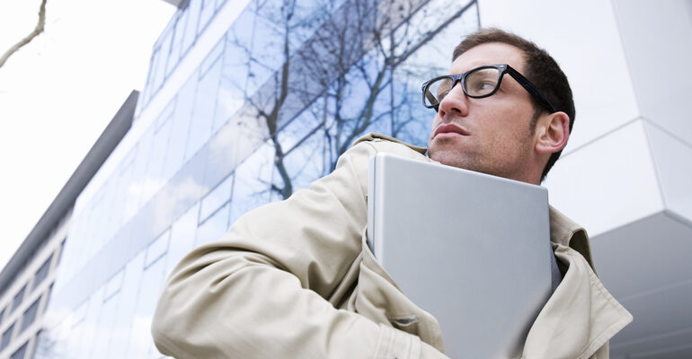 До чого сняться документи: значення сновидінь з паперами та діловими справами