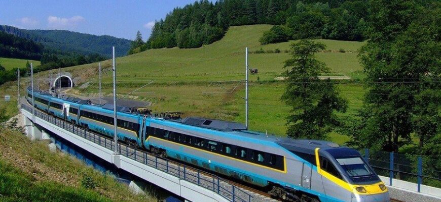 До чого сниться бігти на поїзд: значення та тлумачення сновидіння