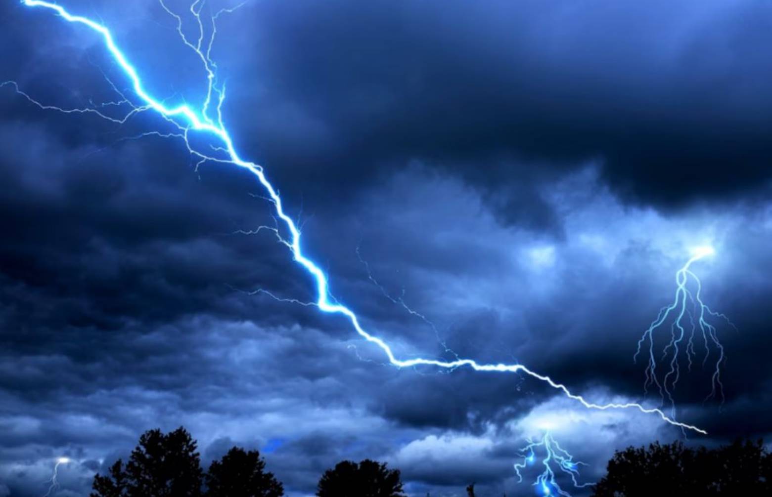 Що означає блискавка уві сні