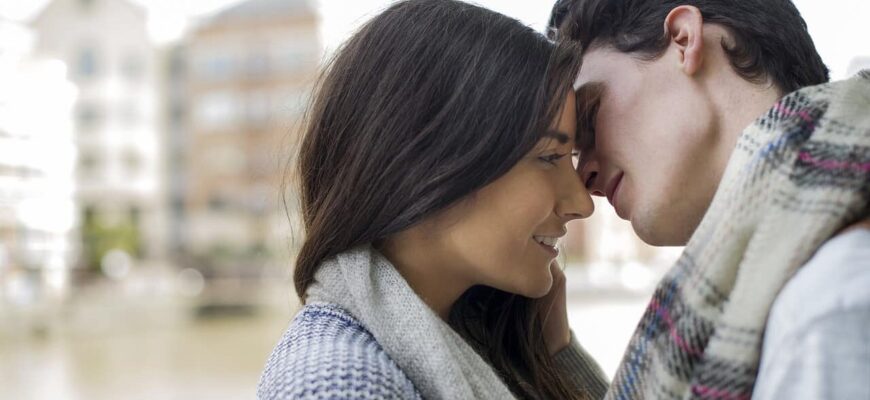 До чого сниться поцілунок в губи з хлопцем: розкриваємо значення сну