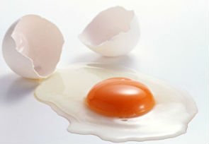 До чого сниться розбите яйце: значення та тлумачення сновидіння