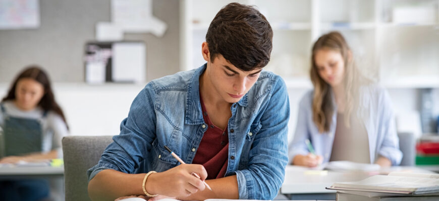 До якого числа можна зареєструватись на НМТ 2024: усі деталі процесу