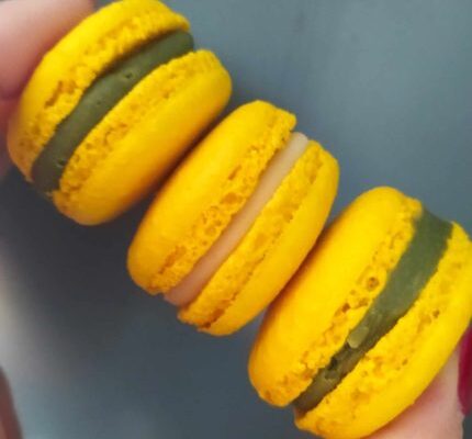 Макарон чи макарун: в чому різниця і що обрати для солодощів?