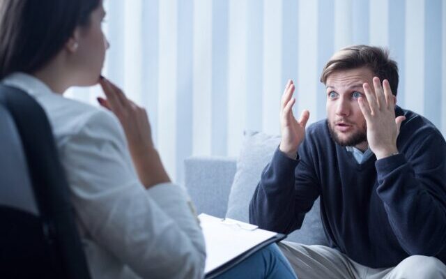 Панічні атаки: які методи лікування допоможуть подолати проблему?