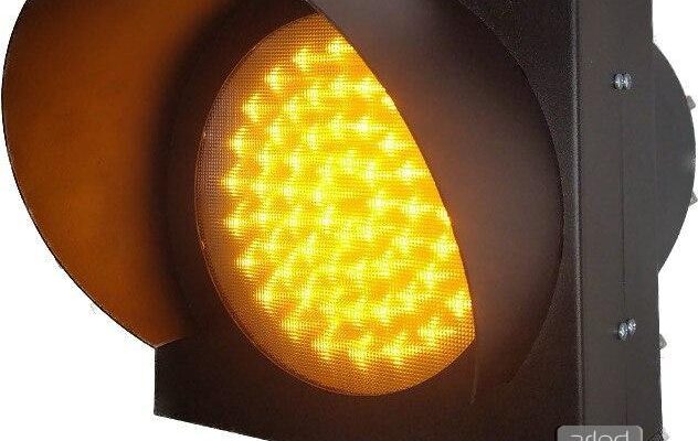 Розуміння жовтого миготливого сигналу світлофора: значення і правила