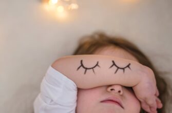 Скільки годин сну потрібно 2-річній дитині для здорового розвитку?