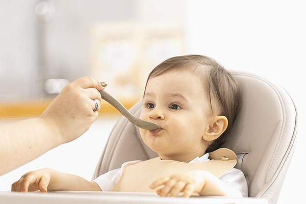 Скільки суміші потрібно дитині на 1 тиждень: поради для батьків