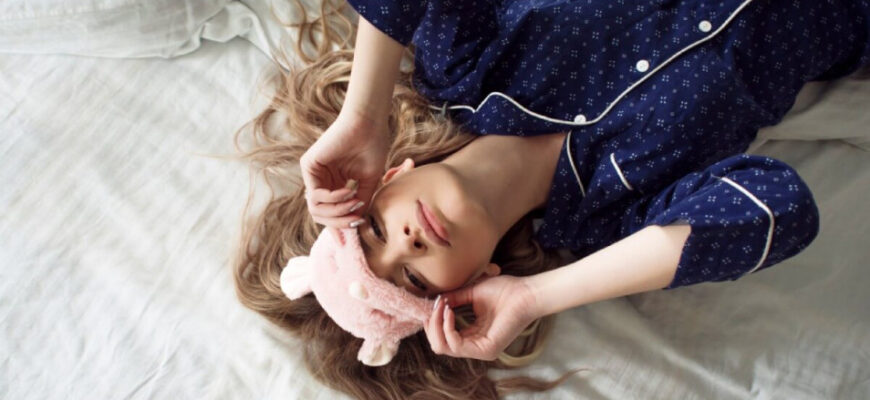 Сонник про багато одягу: розкриття значення та символіки сну