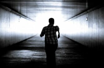 Тікати уві сні: до чого сниться втеча від переслідувача? Аналіз значень