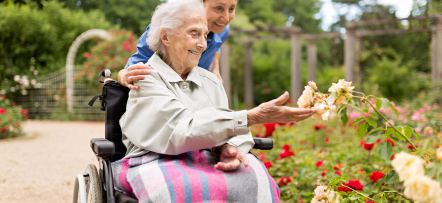 Ось варіант заголовка для вашої статті:

Оформлення догляду за літньою людиною: покрокова інструкція