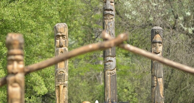 Капище: що це таке і яку роль воно відігравало в давнину?