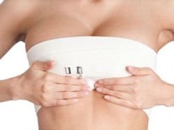 Народні методи: як зупинити вироблення молока в грудях після пологів