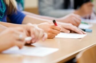 Паперові контрольні роботи: чому вчителі відмовляються від звичного формату