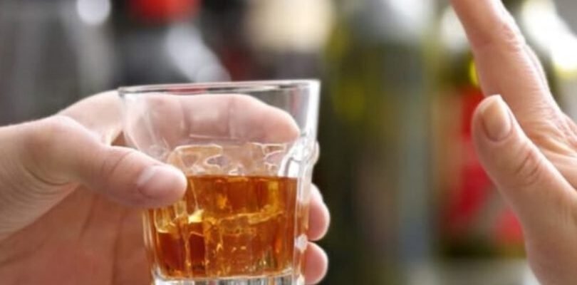 Чому лікувати алкоголізм вигідніше в обласному центрі: досвід Черкас і Чернівців